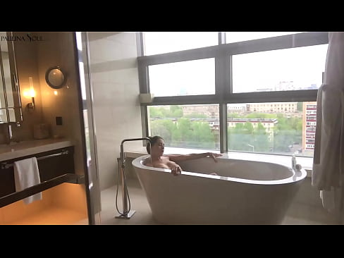 ❤️ Riesiges Babe wichst leidenschaftlich ihre Muschi im Badezimmer ❤️❌ Porno bei de.hentaisun.ru ️❤
