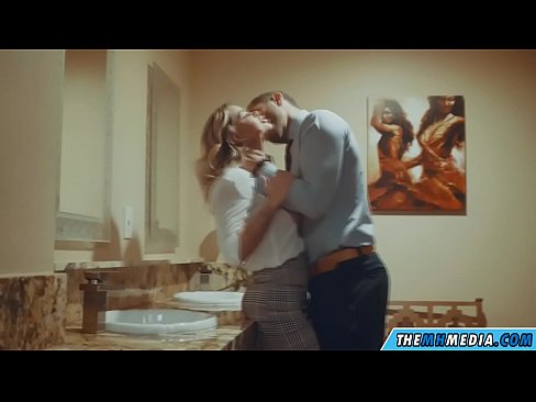 ❤️ Wenn eine vollbusige Blondine dich in einer öffentlichen Toilette verführt ❤️❌ Porno bei de.hentaisun.ru ️❤
